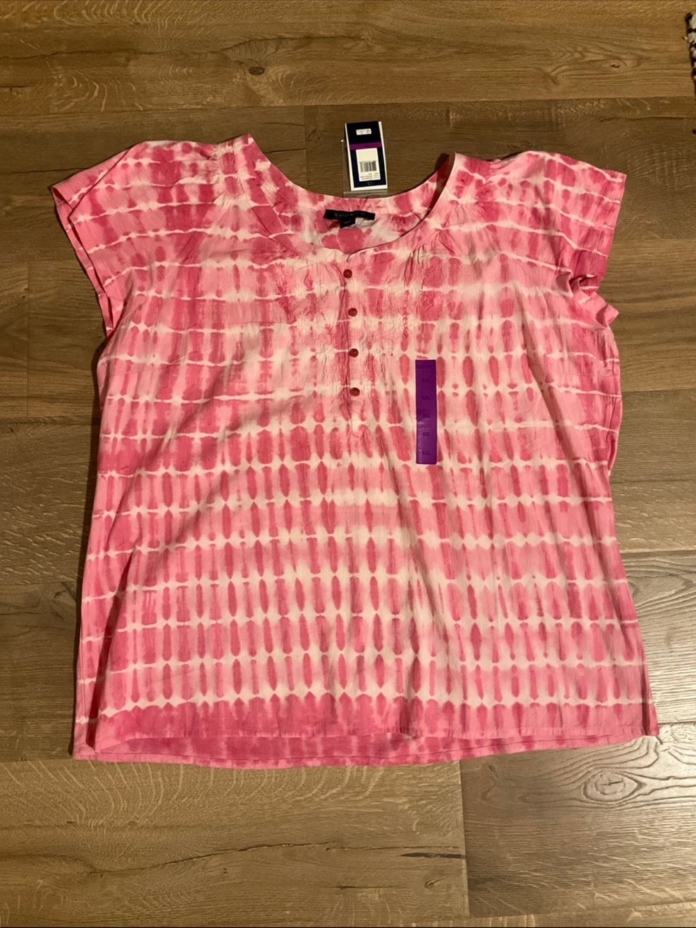 Bandolino Jeans pink tie dye top w/ 3/4 buttons, XXL, NWT!